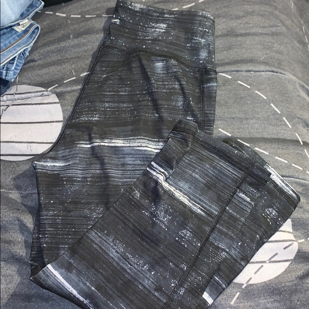 3/4 length old navy leggings